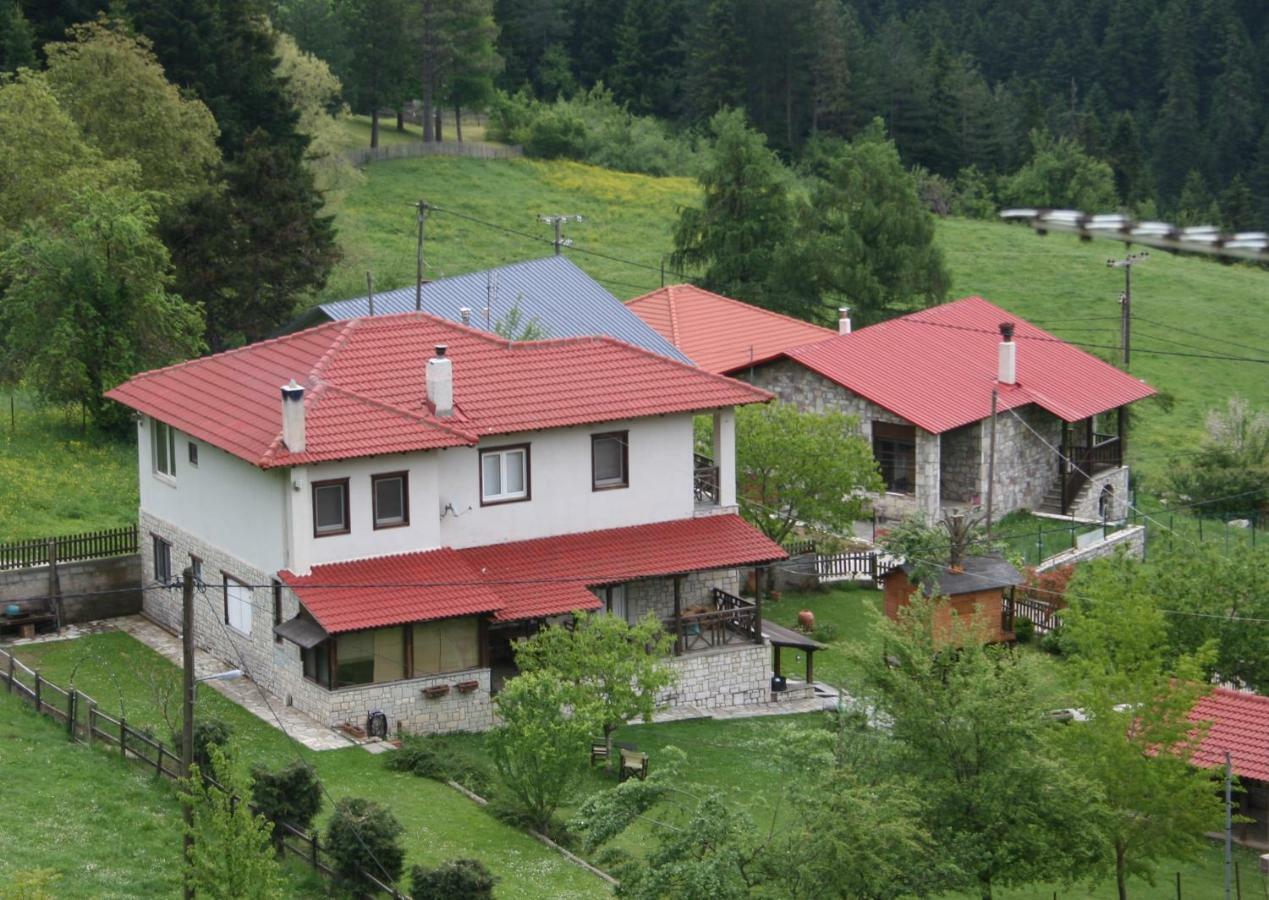 Villa Filokosta Pertoúli Eksteriør bilde